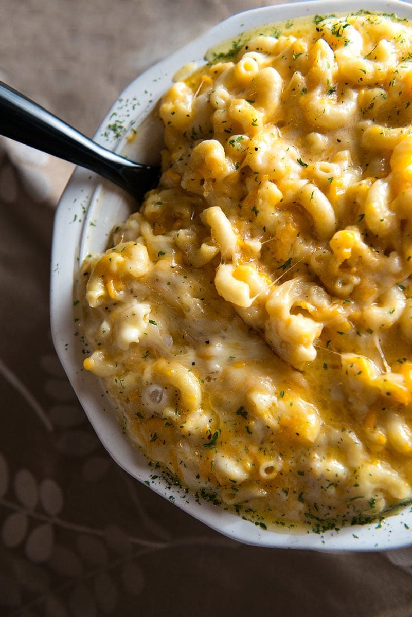 Food photography of Mac & Cheese